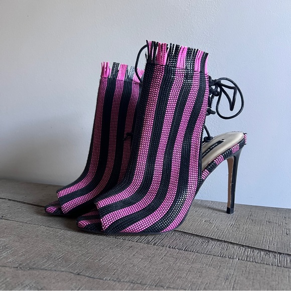 Zara Basic Collection Stilettos Pink/Black Striped Ankle Tie - Picture 6 of 10